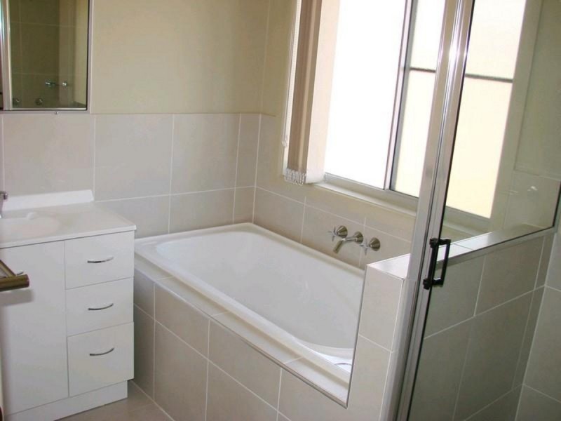 44 John Oxley Drive, Gracemere QLD 4702